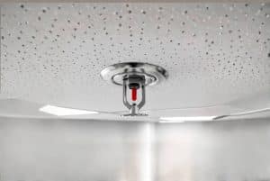 ספרינקלר מהתקרה