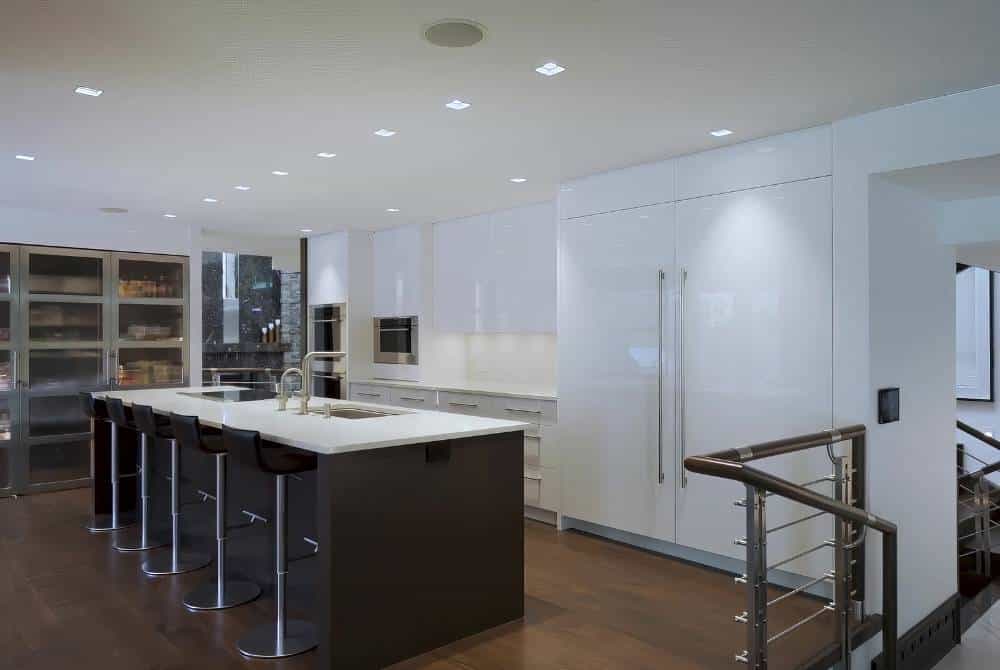 ספריקלרים נסתרים בתוך מטבח