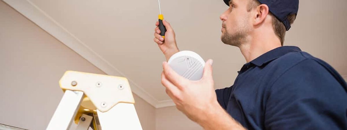 התקנת גלאי עשן התקנת גלאי עשן